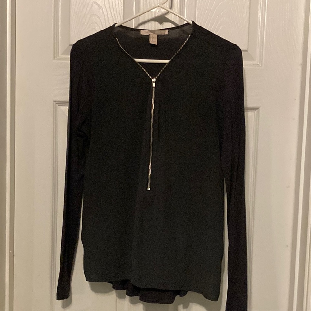 Blouse with zipper